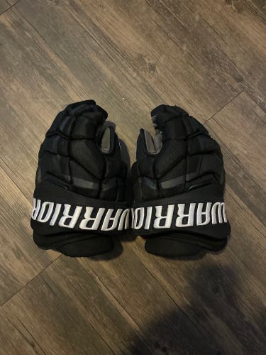 Warrior 13" Pro Stock Covert QRL Gloves With Easton Cuff