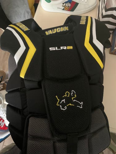 New Medium Vaughn Ventus SLR2 Goalie Chest Protector