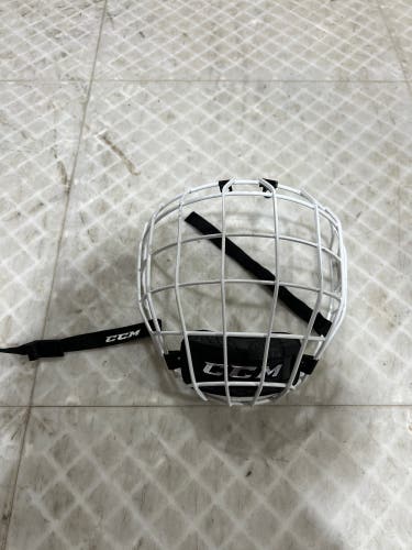 Medium CCM Full Cage FM680