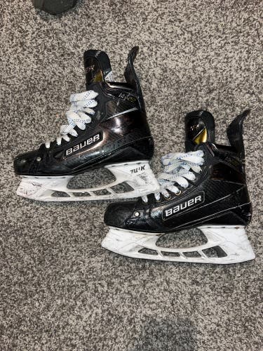 Used Bauer Regular Width  Size 7.5 Supreme UltraSonic Hockey Skates