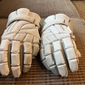 Used Player's Nike  Vapor Elite Lacrosse Gloves