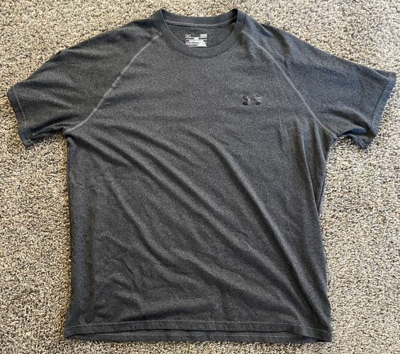 Under Armour Shirt (Size Large)