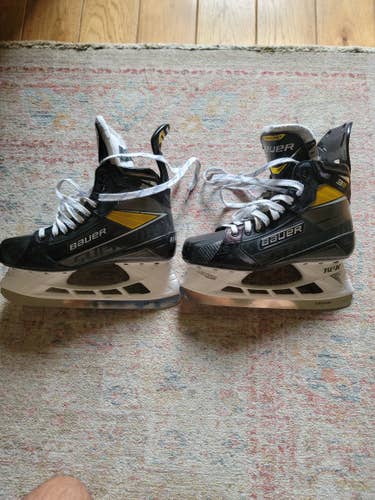 Senior Used Bauer Supreme 3S Pro Hockey Skates Size 9