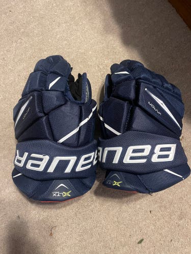 Bauer ltx pro + hockey gloves