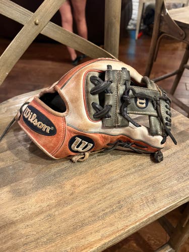 Infield 11.5" A2000 Baseball Glove