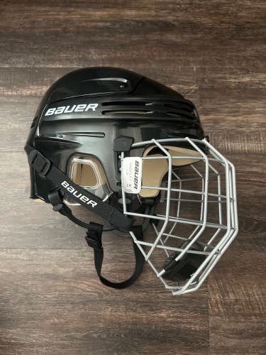 Used Large Bauer 4500 Helmet Cage Combo