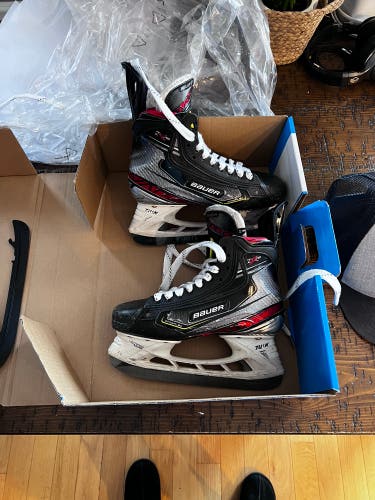 Used Bauer Size 4 Vapor 2X Pro Hockey Skates