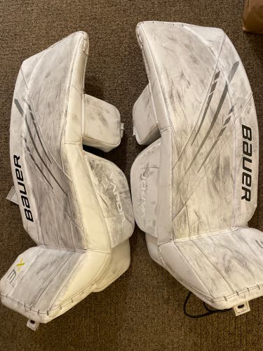 31" Bauer Vapor 3X Goalie Leg Pads