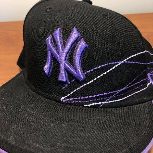 New Era Men New York Yankess Fitted (Purple Black)