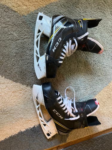 Used CCM Regular Width Size 7.5 Super Tacks AS1 Hockey Skates