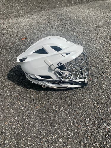 Cascade S New White Adult Lacrosse helmet ($320 Retail)