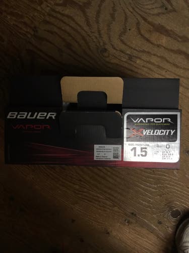 New Bauer Size 1.5 Vapor X Velocity Hockey Skates