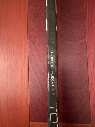 Intermediate Bauer PM9 TotalOne Hockey Stick