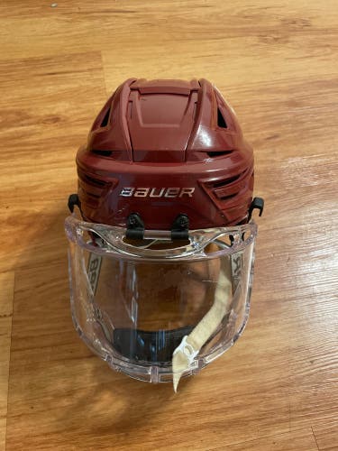 Used Medium Bauer Pro Stock Re-Akt 150 Helmet