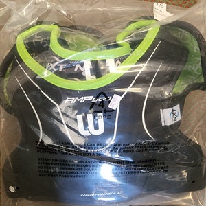 New Youth Large Winnwell AMP 500 Shoulder Pads