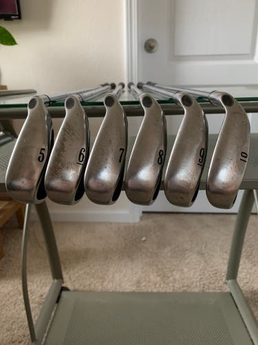 Men's Right Handed Uniflex Graphite/Steel Shaft Big Bertha Iron Set