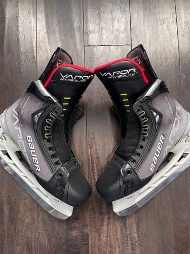 Bauer Vapor Hyperlite Skates 6.5 Fit 2 w/ Two Sets of Steel