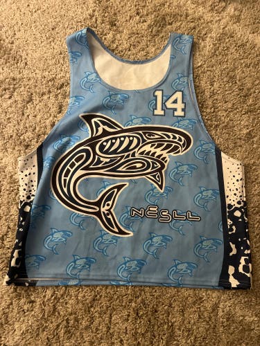 Nesll lacrosse pinnie