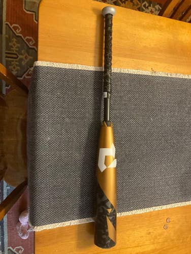 Used USSSA Certified 2022 DeMarini Composite Zoa Bat (-10) 19 oz 29"