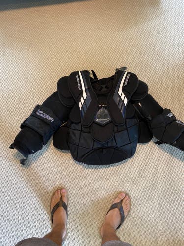 Used XL Vaughn Pro Stock VE8 Pro Carbon Goalie Chest Protector