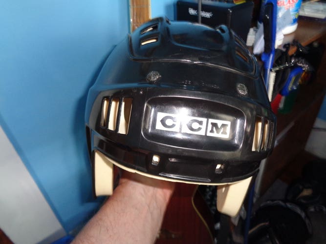 Used Large CCM Helmet XHT-1