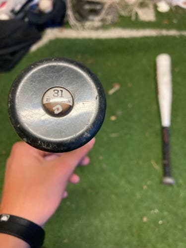 2017 Alloy (-10) 20 oz 31" Voodoo Bat