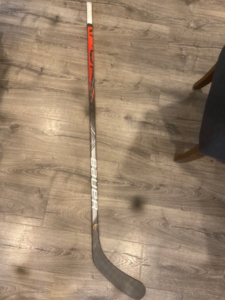 Senior Left Hand P92 Pro Stock Vapor ADV Hockey Stick