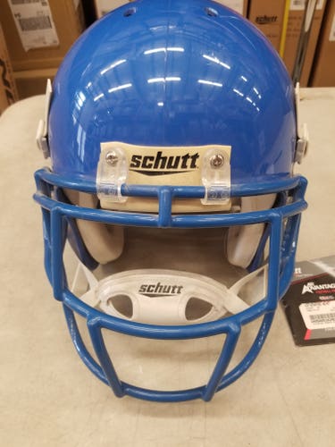 Adult New Medium Schutt Air Advantage Helmet