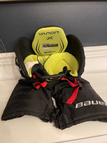 Used Junior Large Bauer VAPOR 2X Hockey Pants