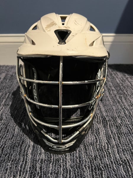 Player's Cascade R Helmet