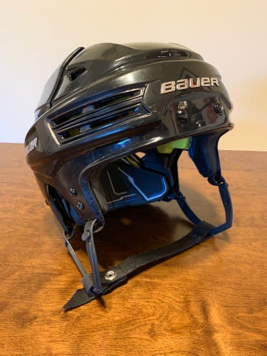 Excellent Condition Bauer Re-Akt 200 Helmet - Medium