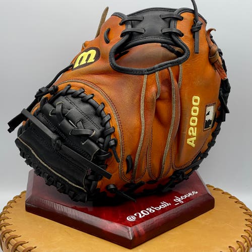 Wilson A2000 Pudge Catchers Mitt 32.5”