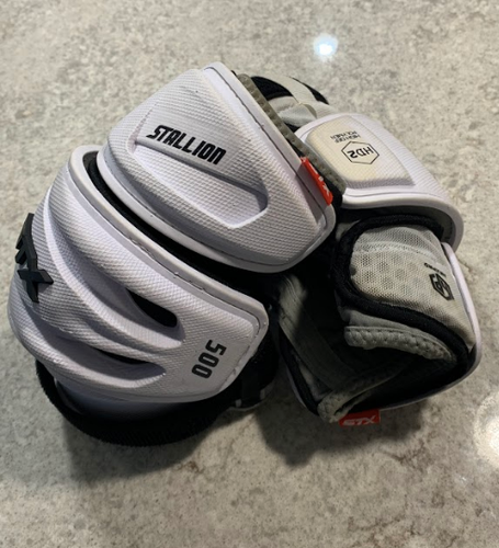 Used STX Stallion 500 Elbow Pads Medium/Large