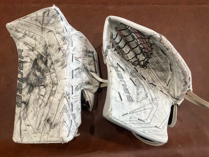 Bauer Supreme One90 Goalie Glove Set