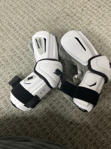New White Large STX Stallion 900 Arm Guards