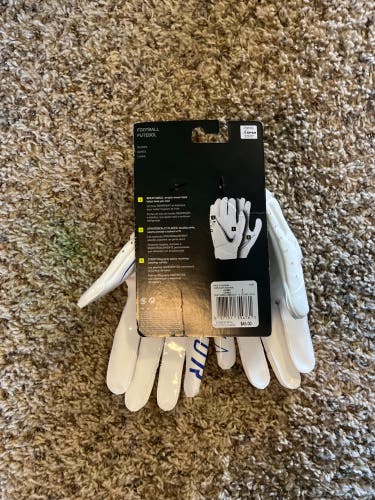 White Adult Small Nike Vapor Jet Gloves