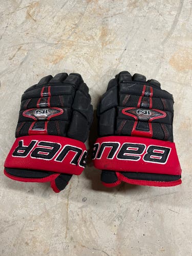 Bauer Nexus 1N Gloves Black/Red 13