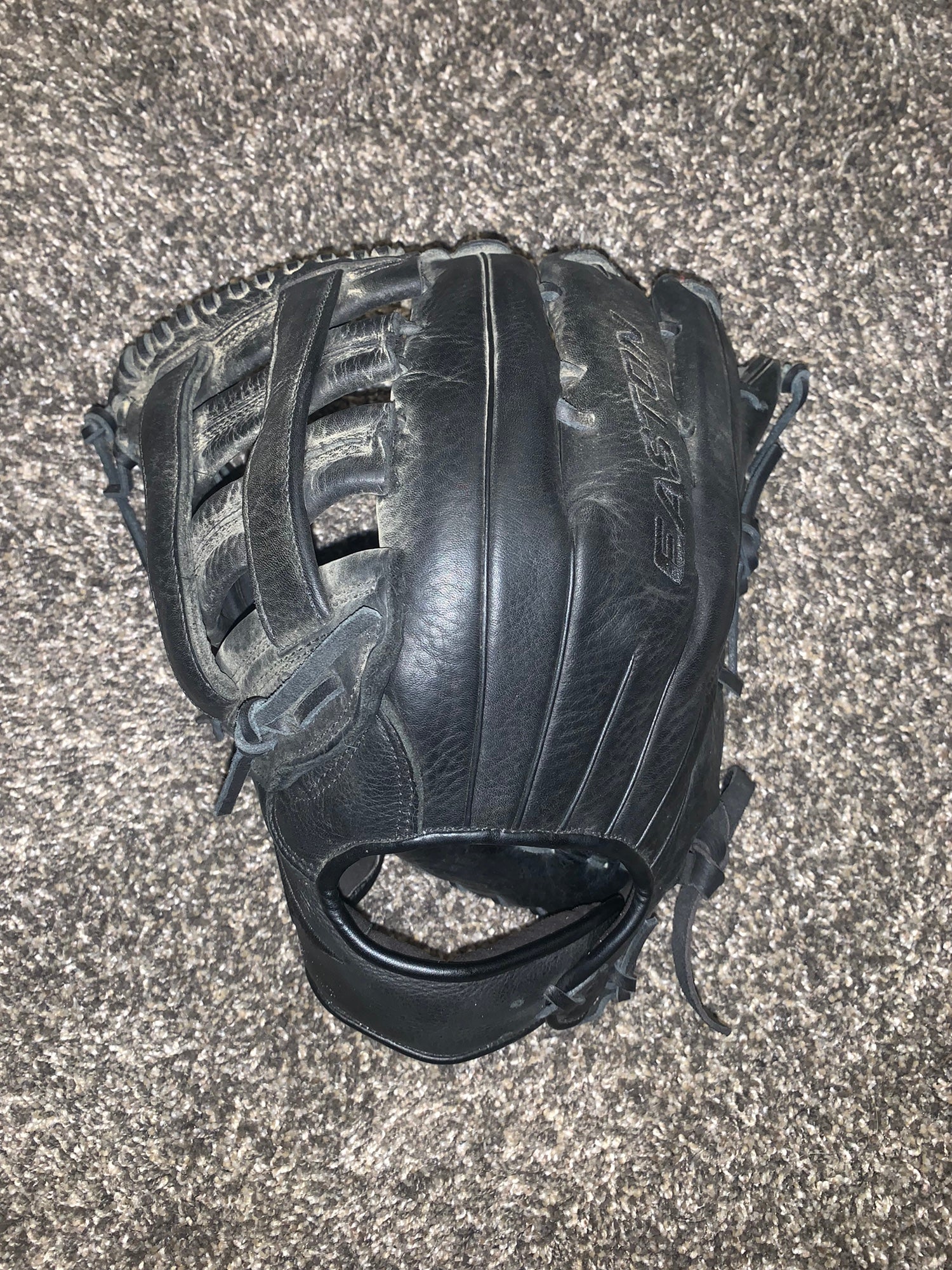 List@$95 Easton Blackstone BL1350SP 13.5" Slowpitch Softball Utility Glove NEW 
