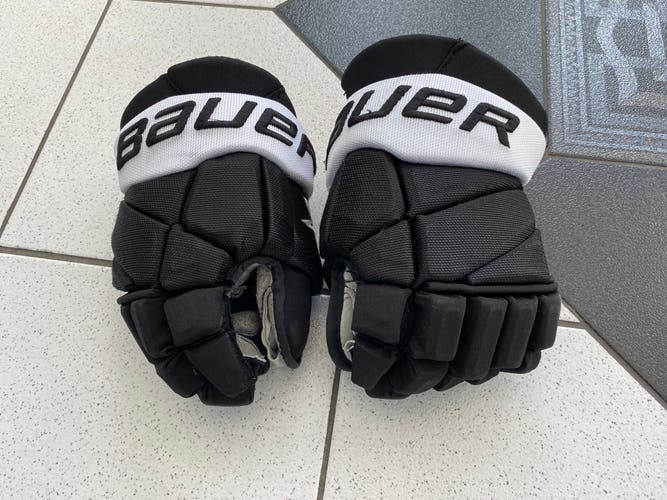 Bauer Pro Stock Vapor 2X Pro Gloves Mismatch Size