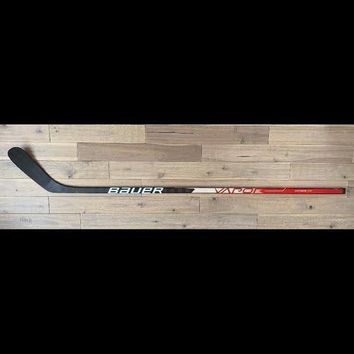 Senior Right Handed P92 Custom Vapor HyperLite Hockey Stick