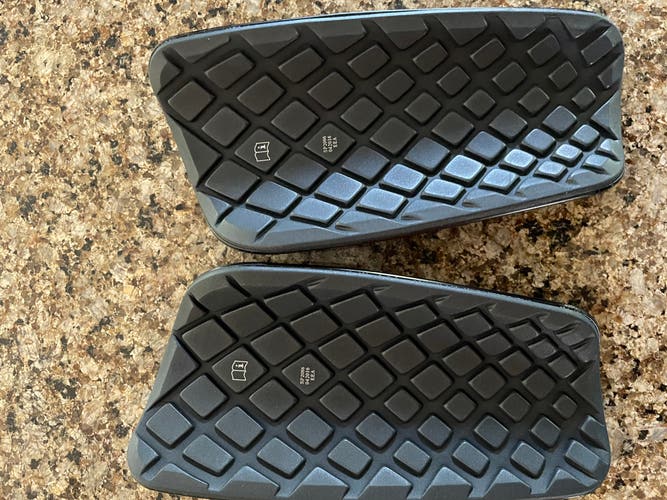 Unisex XL Nike Mercurial lite Shin Guards