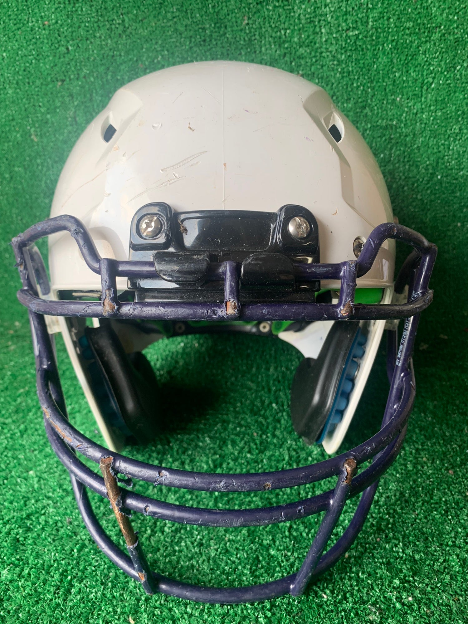 Schutt Vengeance A11 - YOUTH – Green Gridiron, Inc.