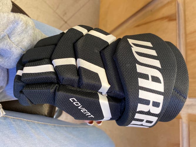 Used Warrior 10" Lacrosse Gloves