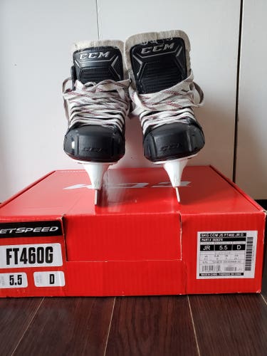 Junior Used CCM Jetspeed FT460G Hockey Goalie Skates Regular Width Size 5.5