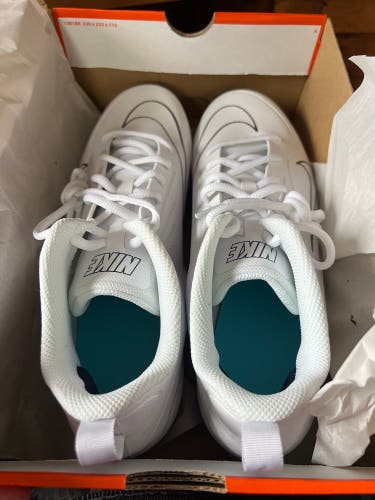 *BRAND NEW* Nike Huarache Cleats
