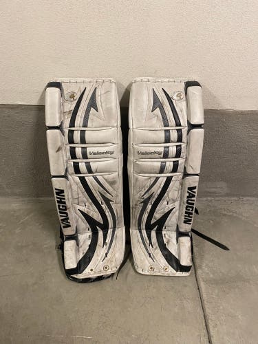 34" Vaughn Velocity V4 Goalie Leg Pads