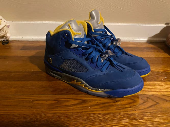 Men's Size 11 (Women's 12) Air Jordan 5 Shoes
