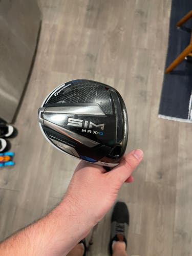 Taylormade sim max d driver