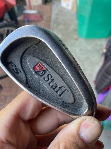 Wilson golf iron n8 in right Handed  graphite shaft FAT shaft
