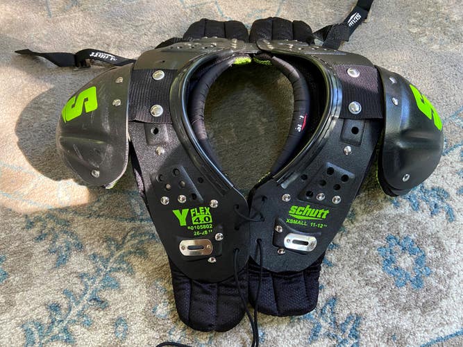 Used Youth XS Schutt Y Flex 4.0 Shoulder Pads